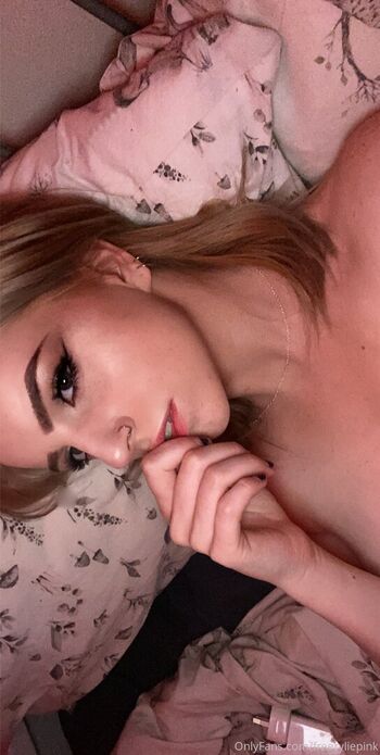 Full leaked Freeryliepink private onlyfans photo