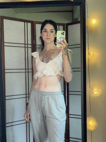 Full leaked Frogsgirls  page private onlyfans photo