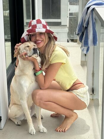 Full leaked Gabrielle epstein private onlyfans photo