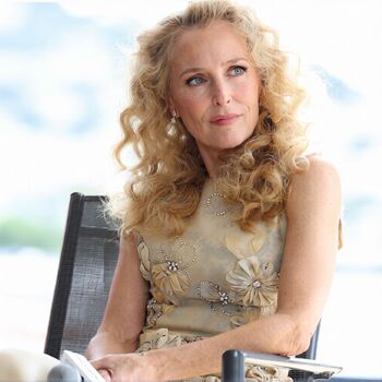 Gillian Anderson