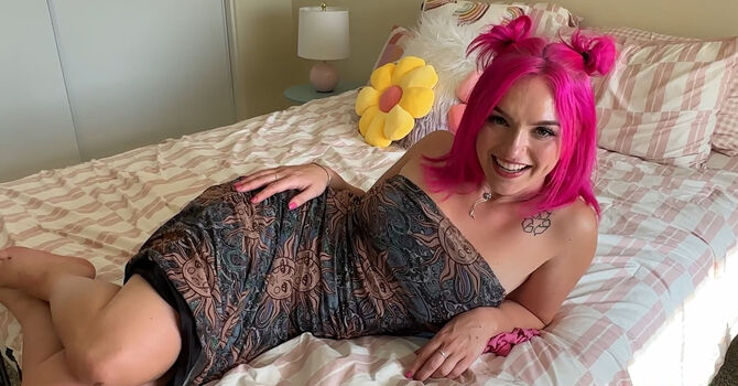 Full leaked Girls with colored hair private onlyfans photo