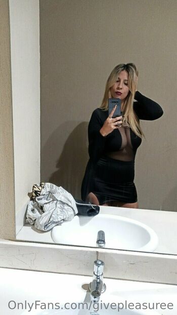 Full leaked Givepleasuree private onlyfans photo