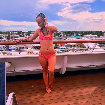Full leaked Glttergutz page private onlyfans photo