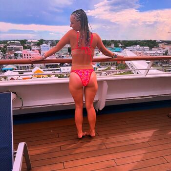 Full leaked Glttergutz page private onlyfans photo