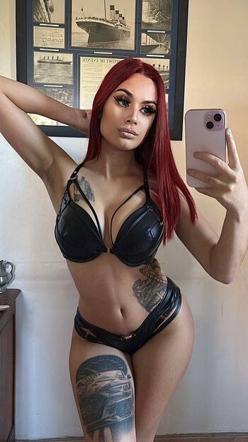 Full leaked Godzaline page private onlyfans photo