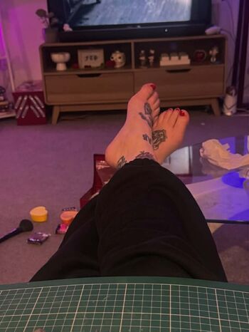 Full leaked Goth queen page private onlyfans photo