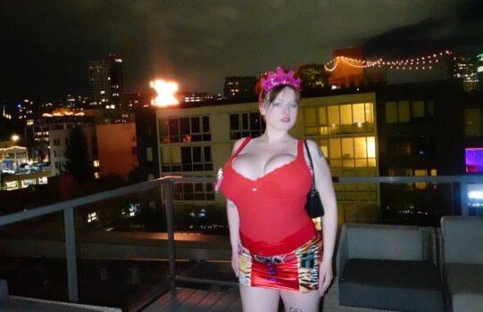 Full leaked Gracekivlin private onlyfans photo