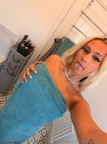 Full leaked Graceleighxo private onlyfans photo