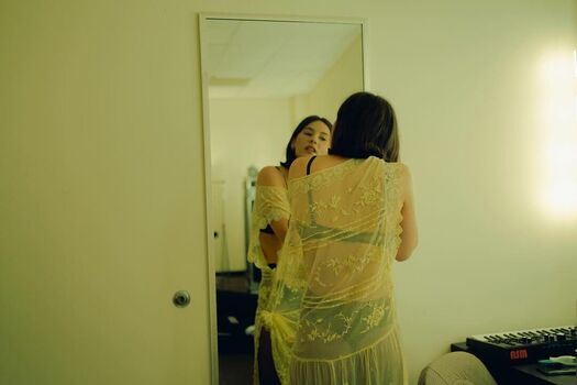 Full leaked Gracie abrams private onlyfans photo