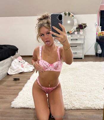 Full leaked Gracie dyer private onlyfans photo