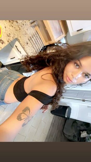 Full leaked Gracie walker page private onlyfans photo