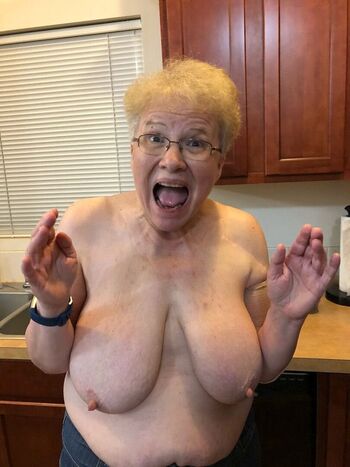 Full leaked Granny boob page private onlyfans photo