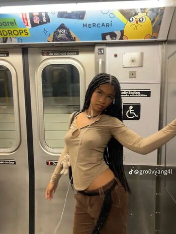 groOvyangel
