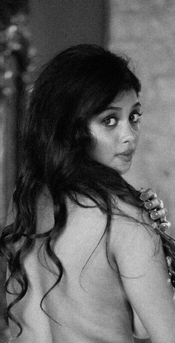 Full leaked Halderswapna official private onlyfans photo