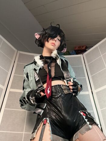Full leaked Haltsmanu private onlyfans photo