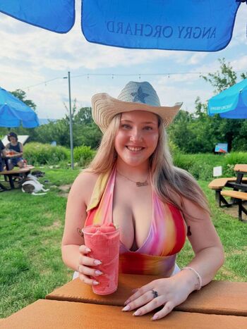 Full leaked Hannah  page private onlyfans photo