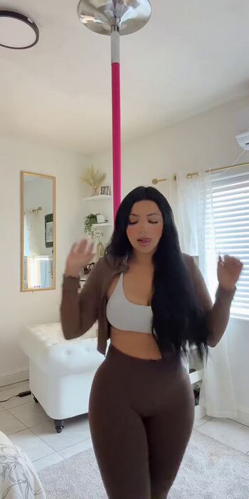 Full leaked Hermosa kari private onlyfans photo
