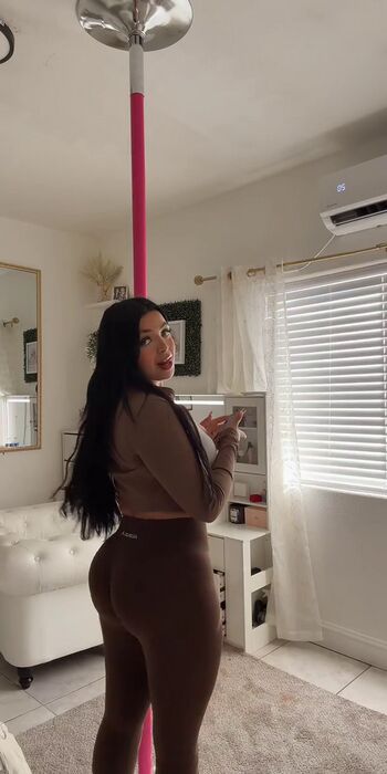 Full leaked Hermosa kari private onlyfans photo