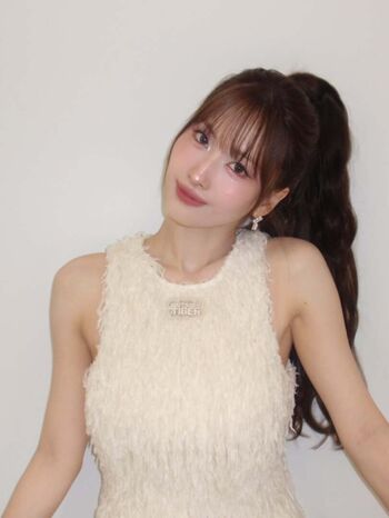 Hirai Momo