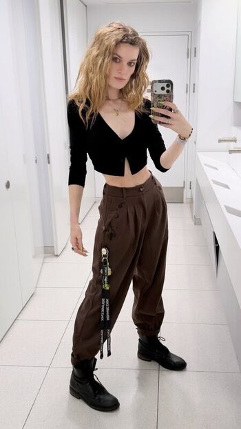 Full leaked Hollie bennett page private onlyfans photo
