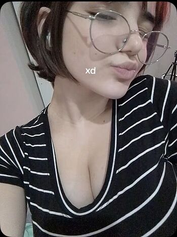 Full leaked Honeymoongirl private onlyfans photo
