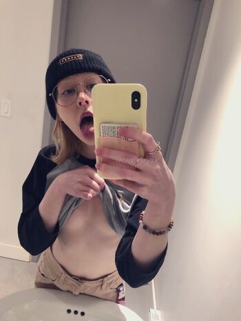 Full leaked Honeymylk private onlyfans photo