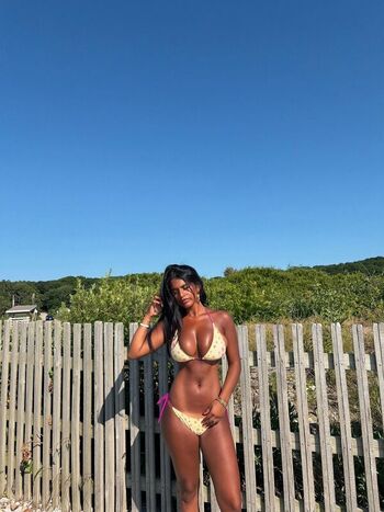 Full leaked Honeypot private onlyfans photo