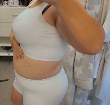HOTWIFE_Joanna