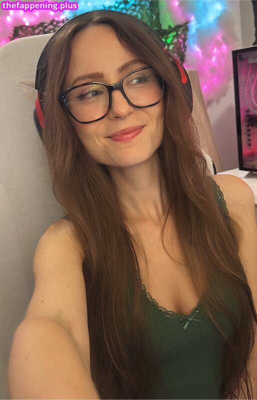 https: / iiiZwerg Naken OnlyFans Foto #116