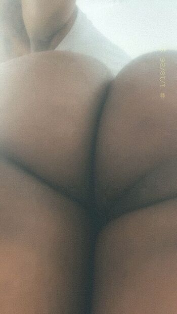 Full leaked Iluvvbadbtchess private onlyfans photo