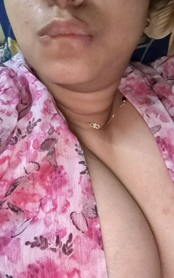 Full leaked Indian naughty stuff private onlyfans photo