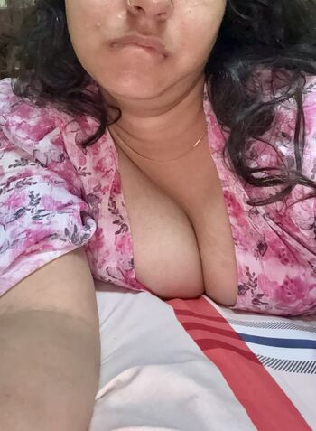 Full leaked Indian naughty stuff private onlyfans photo