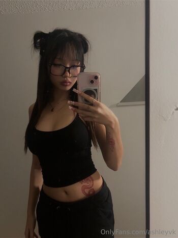 Full leaked Inluvwithashley private onlyfans photo