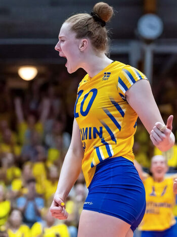 Isabelle Bella Haak