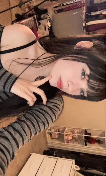 Full leaked Isizzly page private onlyfans photo