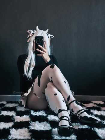 Full leaked Itsmoonica private onlyfans photo