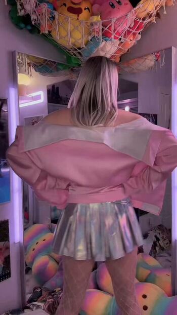 Full leaked Itspeachybunnn private onlyfans photo