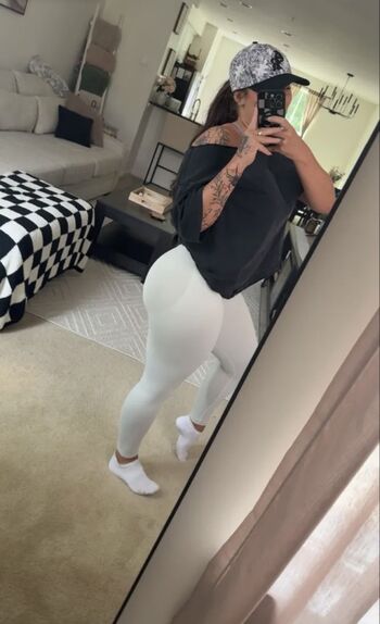 Full leaked Itssammieraee private onlyfans photo