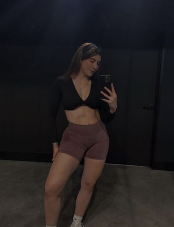 Itzel25_