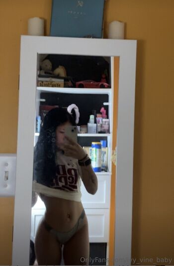 ivy_vine_baby