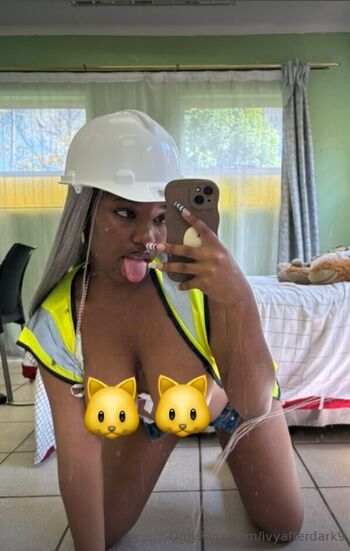 Full leaked Ivyafterdark page private onlyfans photo