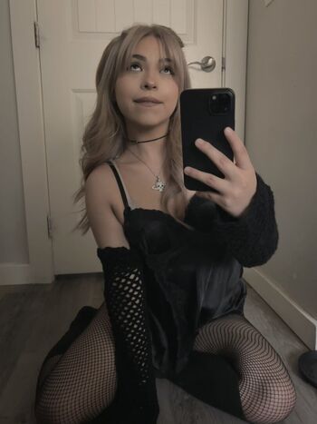 Full leaked Izzy rivas private onlyfans photo