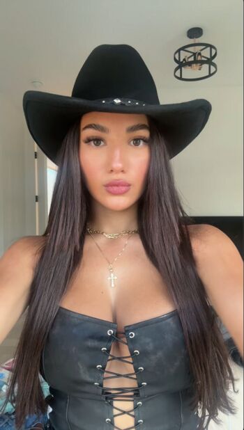 jasmine_lillyyyy