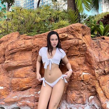 Jenelyn Relox