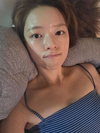 Full leaked Jeongyeon page private onlyfans photo