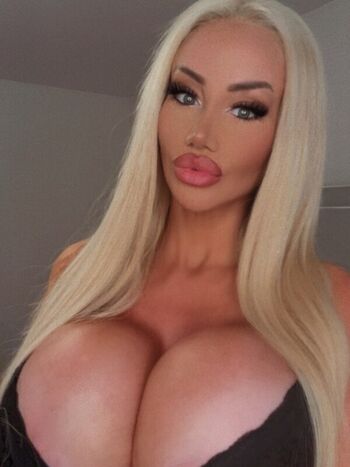 Full leaked Jessica doll london page private onlyfans photo