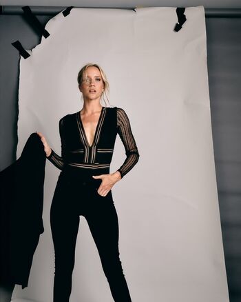 Jessy Schram