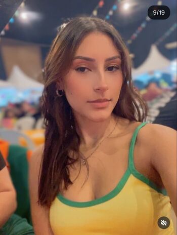 Full leaked Jhulia maciel private onlyfans photo