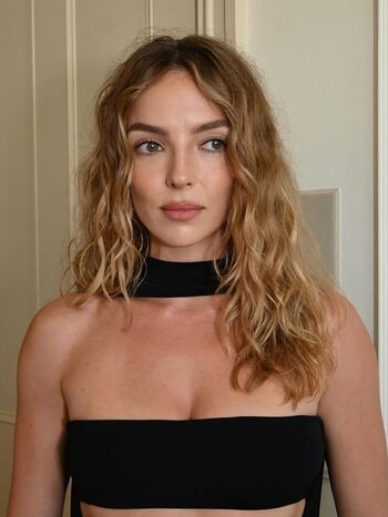 Full leaked Jodie comer private onlyfans photo