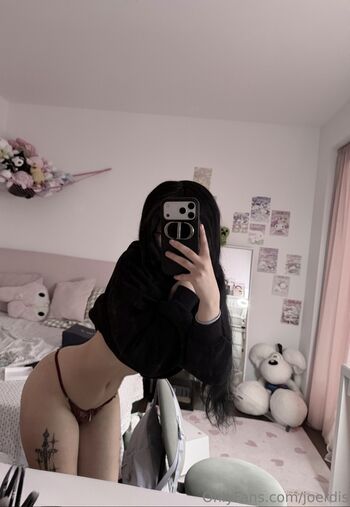 Full leaked Jouerdis private onlyfans photo